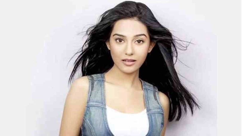 Amrita Rao Age, Husband, Family, Biography & More