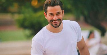 Kunal Khemu Height, Age, Girlfriend, Wife, Family, Biography, & More